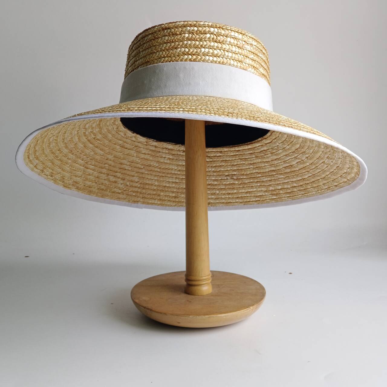 قبعة شمسية جديدة باللون الأزرق - مراجعة Bucket Hat Straw وسعره